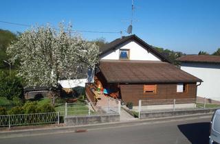 Einfamilienhaus kaufen in Im Hommersgarten, 57638 Schöneberg, Freistehendes Einfamilienhaus in Waldrandnähe