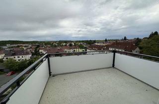 Wohnung mieten in 08393 Meerane, Stilvolle 5-Zimmer-Dachgeschosswohnung mit gehobener Innenausstattung und großem Balkon in Meerane