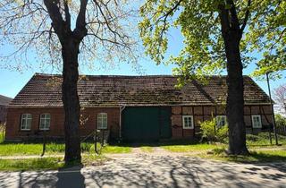 Haus kaufen in 39596 Hohenberg-Krusemark, Sanierungsbedürftiger 4-Seiten-Hof in der Altmark