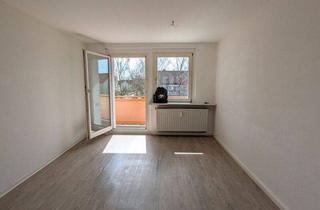 Wohnung mieten in Oststraße 40, 08233 Treuen, 3-Zimmer Wohnung mit Balkon