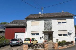 Haus kaufen in 96332 Pressig, Pressig - Zweifamilienhaus für große Familie mit Nebengebäude und Garten