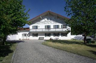 Einfamilienhaus kaufen in 94439 Roßbach, Roßbach - Großes Einfamilienhaus mit Einliegerwohnung und Naturbezug