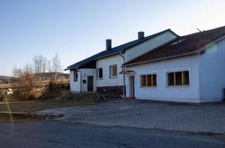 Einfamilienhaus kaufen in 95671 Bärnau, Bärnau - 2 Häuser auf großem Grundstück in ruhiger Dorflage