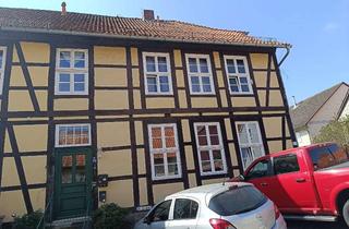 Wohnung kaufen in 31832 Springe, Historischer Charme trifft Komfort: Traumwohnung mit eigenem Garten im Herzen von Eldagsen