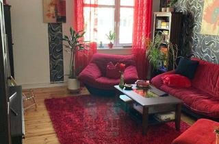 Wohnung kaufen in 10365 Lichtenberg, 3-Zimmer-Altbauwohnung mit Balkon in Berlin-Lichtenberg – privat zu verkaufen, noch vermietet