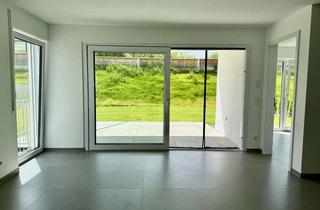 Wohnung mieten in 73453 Abtsgmünd, 3,5 Zimmer - Erdgeschosswohnung: Neubau mit Garten, EBK, Garage in Abtsgmünd