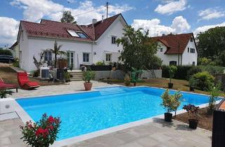 Haus kaufen in 86480 Aletshausen, Freistehendes Landhaus mit traumhaften Garten und Pool