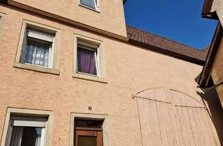 Einfamilienhaus kaufen in 74078 Biberach, Handwerker-Einfamilienhaus mit kleinem Hof und Scheune