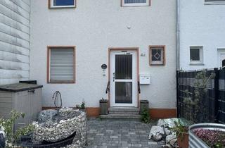 Haus kaufen in 66976 Rodalben, Reihenmittelhaus auf dem Lohn mit Garage und 2 Balkonen