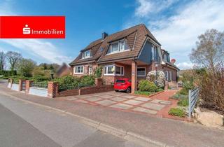 Haus kaufen in 25590 Osterstedt, Zweifamilienhaus: Schmuckstück mit großem Garten