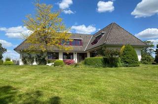 Einfamilienhaus kaufen in 24860 Böklund, Ein Juwel in Böklund – Einfamilienhaus mit parkähnlichem Garten und großem Potenzial