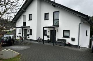 Doppelhaushälfte kaufen in 53783 Eitorf, Doppelhaushälfte mit separater Einliegerwohnung !Provisionsfrei!