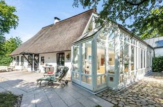 Haus kaufen in 24558 Wakendorf, Reetdach-Idylle mit tollem Wintergarten!
