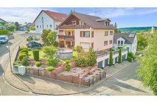 Anlageobjekt in 75045 Walzbachtal, Solide Kapitalanlage: Gepflegtes 3-Familienhaus mit großem Garten und Garagen