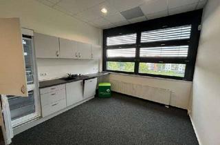 Büro zu mieten in Friedrich-Engels-Str. 2a-c, 19061 Großer Dreesch, "Starten Sie durch: Moderne Büroflächen in den Dreesch Arkaden verfügbar!"