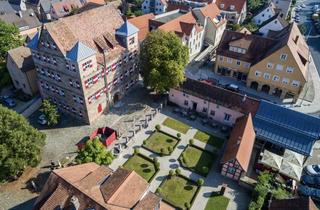 Immobilie kaufen in 90537 Feucht, Stadtschloss energetisch & baubiologisch modernisiert - Wohnen und Arbeiten unter einem Dach