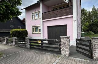 Haus kaufen in 95131 Schwarzenbach a Wald, Für den Handwerker - EFH mit Garten und Garage