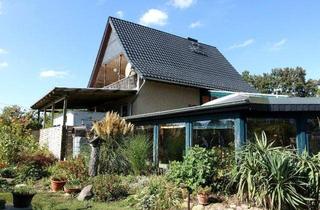 Haus kaufen in 14913 Niedergörsdorf, Schwimmhalle, Sauna, Wintergarten, Solar und riesiges Grundstück.