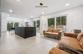 Einfamilienhaus kaufen in 75394 Oberreichenbach, Oberreichenbach - Sofort verfügbar! Modernes neuwertiges EFH in absolut ruhiger Lage direkt am Waldrand.