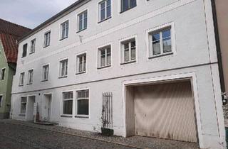 Mehrfamilienhaus kaufen in 92334 Berching, Berching - Mehrparteienhaus mit Garten im Stadtkern von Berching