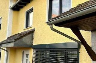 Wohnung kaufen in 63486 Bruchköbel, Bruchköbel - Schicke Maisonnette-Wohnung mit Garten in zentraler Lage