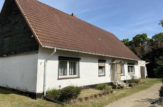 Haus kaufen in 19067 Leezen, Leezen - Großes Grundstück in Flessenow mit sanierungsbedürftigem EFH