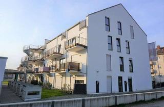 Wohnung kaufen in 63739 Aschaffenburg, Möbliertes Zimmer mit Balkon