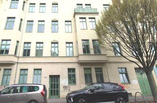 Wohnung kaufen in 39108 Stadtfeld Ost, Charmante 1-Raum-Altbauwohnung in Magdeburg: Stilvolle, vermietete Kapitalanlage!