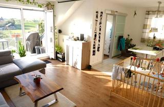 Wohnung kaufen in Ob Dem Kirchhof, 74239 Hardthausen, Schöne 3-Zimmer Dachgeschosswohnung mit Balkon in toller Lage