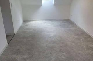 Wohnung mieten in Bahnhofstraße 25, 66125 Saarbrücken, Renovierte Dachgeschosswohnung mit Pantryküche(Whg.8)