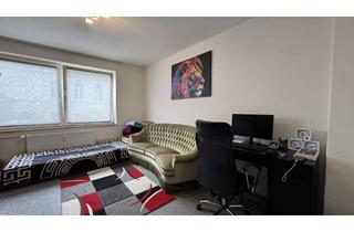 Wohnung mieten in Kaiserstraße 39, 24143 Gaarden-Ost, 2-Zimmer Altbauwohnung in Kiel Gaarden