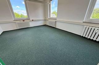 Büro zu mieten in Zschopauer Straße 64-66, 09126 Bernsdorf, Büro- od. Praxisfläche / mit Aufzug ins 4.OG / Stellplätze / u.v.m.