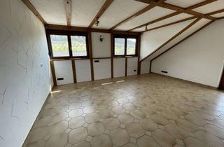 Wohnung mieten in Schwalbenweg, 71296 Heimsheim, Ansprechende 2,5-Zimmer-DG-Wohnung mit Balkon in Heimsheim