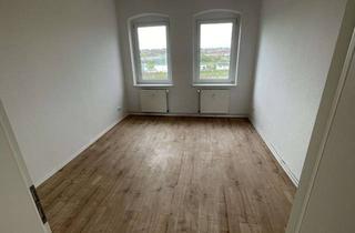Wohnung mieten in Am Zeiselberg, 06667 Burgwerben, sanierte 3-Raumwohnung mit Einbauküche und Ausblick - ruhig