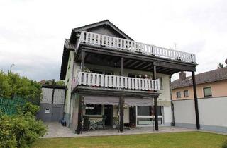Haus kaufen in 53604 Bad Honnef, Bad Honnef - Umfangreich saniertes MFH 3 Wohnungen Terrasse 2 Balkone Fernblick Siebengebirge Garage Carport Pool Garten