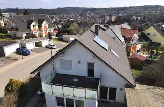 Einfamilienhaus kaufen in 78078 Niedereschach, Niedereschach - Einfamilienhaus mit Anliegerwohnung in ruhiger Lage in Niedereschach
