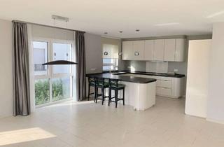 Wohnung mieten in 61118 Bad Vilbel, *Wilkommen zu Hause* ! 4 Zimmer, 116qm mit EBK, Gäste-WC, BLK, 2x Stellplätze uvm.