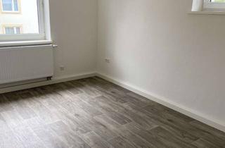 Wohnung mieten in Am Flügelbahnhof 13, 96317 Kronach, Schöne sanierte 4-Zimmer Wohnung in der Siedlung