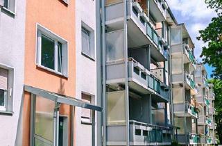 Wohnung mieten in Erich-Weinert-Straße 14, 02977 Hoyerswerda, Bezugsfertige 3-Raumwohnung mit Balkon und Blick ins Grüne