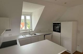 Wohnung mieten in 92706 Luhe-Wildenau, Wohnen mit Stil: Offener Wohn-Essbereich & natürliche Materialien – Erstbezug!