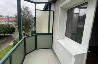 Wohnung mieten in Kurt-Pester-Platz 7a, 04603 Nobitz, **3 Zimmer Wohnung m. Balkon in begehrter Lage**