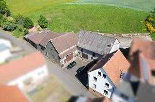 Haus kaufen in 35083 Wetter, Großzügiger Dreiseitenhof in Wetter - Saniertes Haus, Vielseitig nutzbarer Hof!