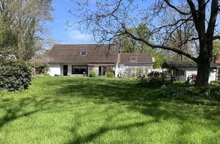 Haus kaufen in 25799 Wrohm, Charmantes solides Haus**Garten zum verlieben** & Baugrundstück
