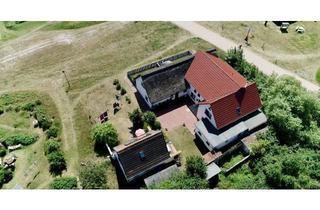 Haus kaufen in 18565 Insel Hiddensee, Hiddensee OT Neuendorf- Aufteilung möglich - bis 3 Ferienhäuser