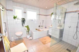 Einfamilienhaus kaufen in 75378 Bad Liebenzell, BAD LIEBENZELL**Großzügiges Einfamilienhaus mit Einliegerwohnung in Waldrandlage**
