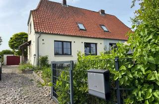 Haus kaufen in 23858 Barnitz, Wohnen in idyllischer Feldrandlage – großzügige DHH mit Einliegerwohnung und weitläufigem Grundstück