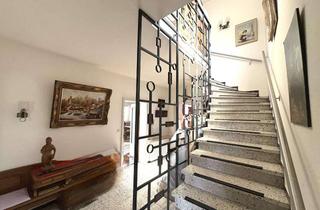 Einfamilienhaus kaufen in 90513 Zirndorf, Großzügiges Einfamilienhaus mit Garten & Doppelgarage- Ihr neues Zuhause!