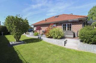 Anlageobjekt in 21386 Betzendorf, Traumhaft wohnen im Grünen – moderner Bungalow mit Pool, Loft und großem Gartenparadies