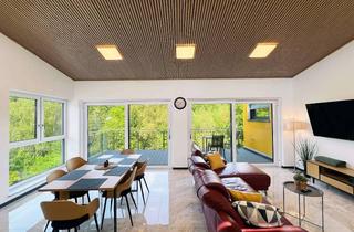 Immobilie mieten in Konrad-Adenauer-Straße 88, 53343 Wachtberg, Design. Ruhe. Aussicht. 4-Zimmer-Penthouse +3 Terrassen. Genuss auf Zeit, der wie für immer wirkt