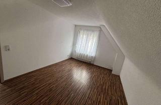 Wohnung mieten in Wilhelmstr. 26, 76461 Muggensturm, Erstbezug nach Sanierung mit EBK: Geschmackvolle 3-Zimmer-Dachgeschosswohnung in Muggensturm
